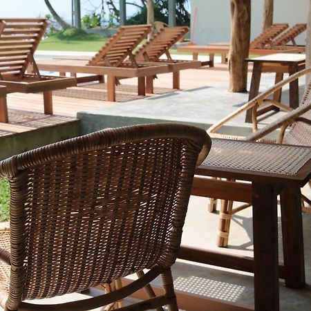 Swell Shacks Otel Matara Dış mekan fotoğraf